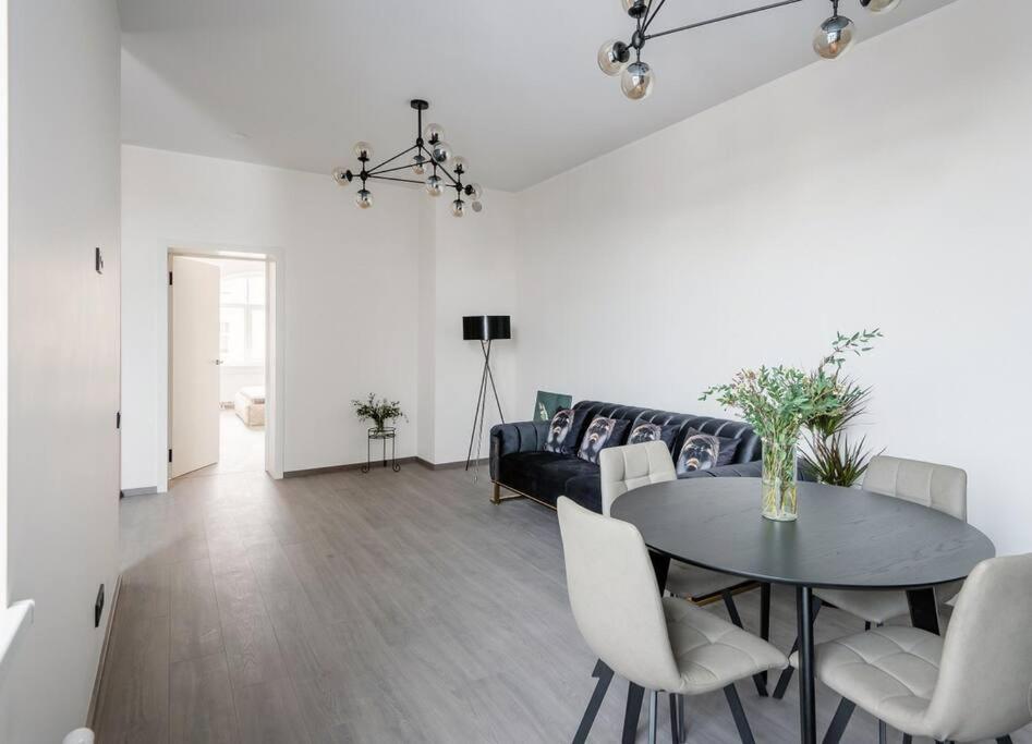 Spacious In Central *